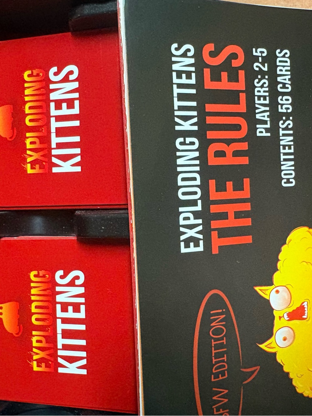 Exploding kittens game – never played – - Picture 2 of 3